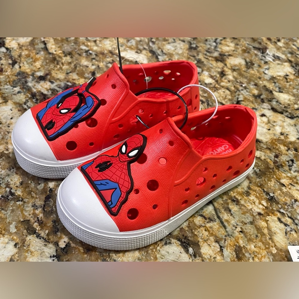 Harper Canyon Kids Red Spider-Man Shoes Size 6 Toddler New | waterproof